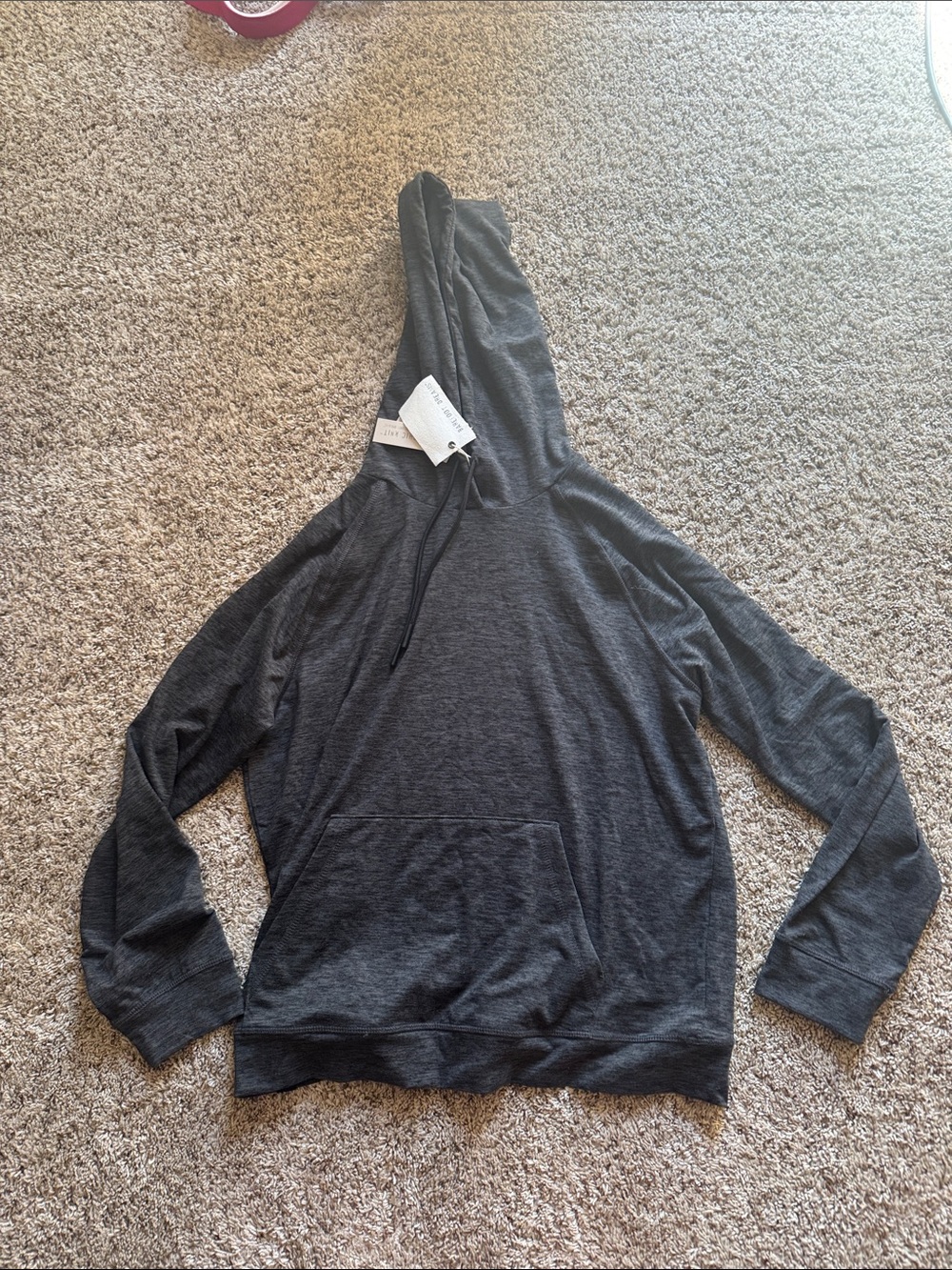 Barefoot dreams butterchic hoodie carbon sz. Small